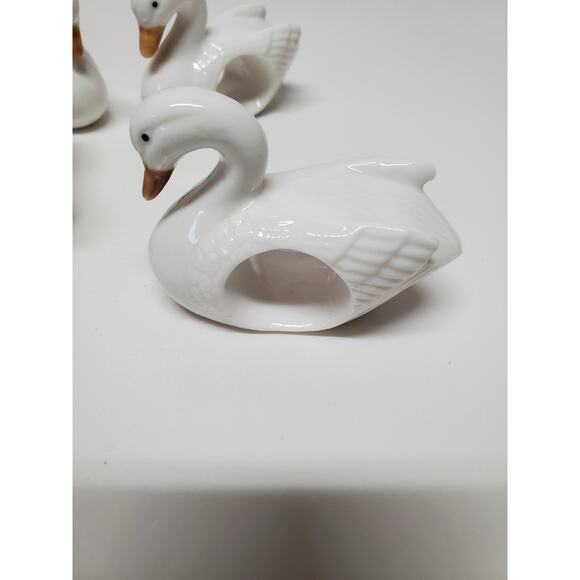 Vintage Goose or Duck Ceramic NAPKIN RINGS Set of 4 White Farm Country - Picture 3 of 9